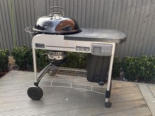 Weber  Deluxe Barbecue